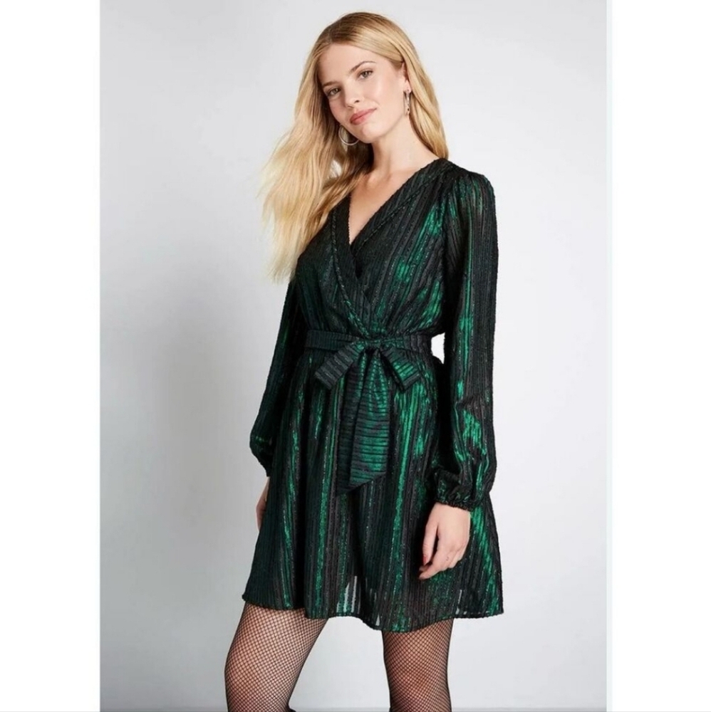 ModCloth Your Time To Shine Dress Metallic Emerald Green Size Medium